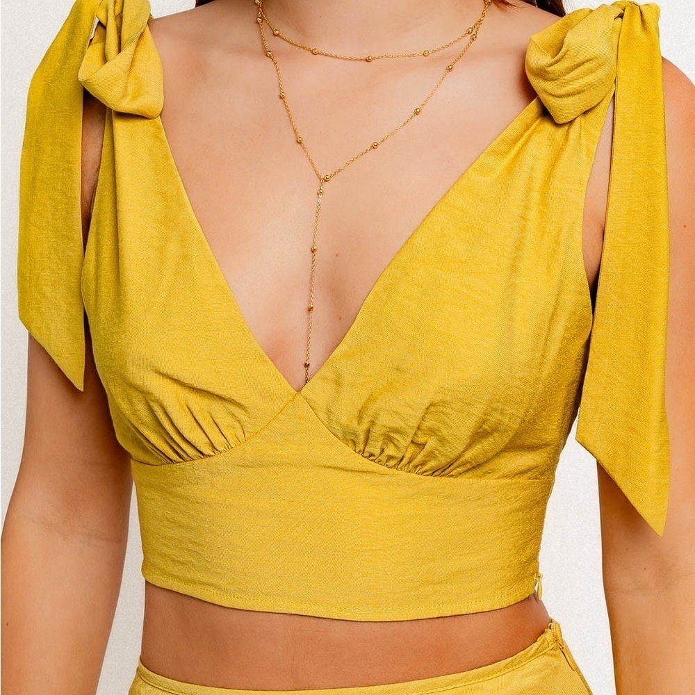 Le Lis V-Neck back Tie Crop Top & Bias Maxi Skirt Set - Picture 2 of 11